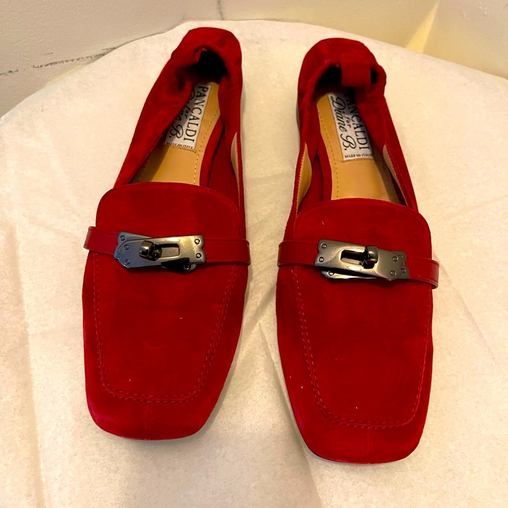 Women’s suede flats